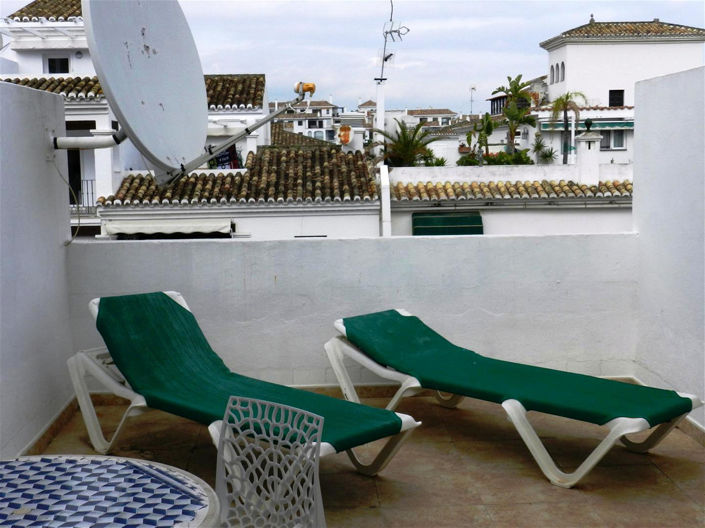 Image No.17-3 Bed Apartment for sale