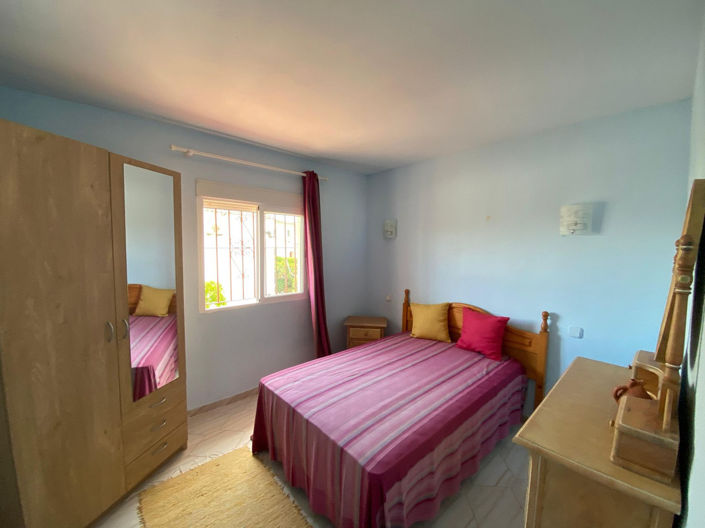 Image No.11-4 Bed Semi-Detached for sale