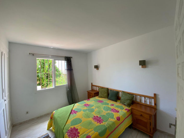 Image No.8-4 Bed Semi-Detached for sale