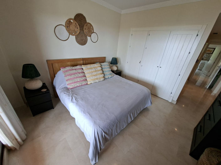 Image No.25-2 Bed Apartment for sale