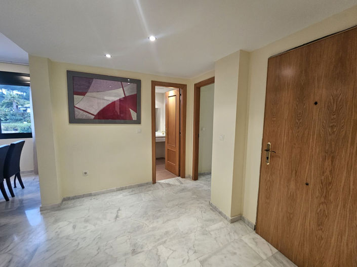 Image No.10-3 Bed Apartment for sale