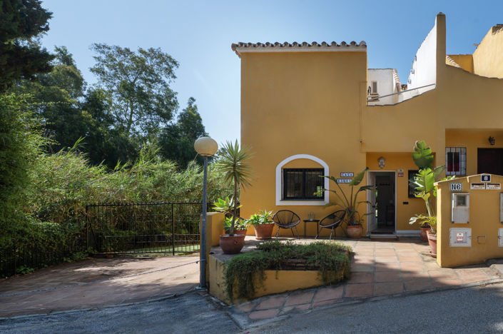 Image No.26-2 Bed Townhouse for sale