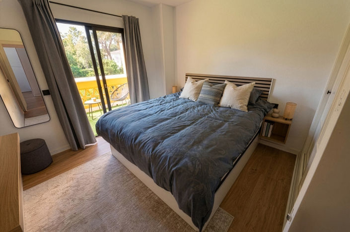 Image No.5-2 Bed Townhouse for sale