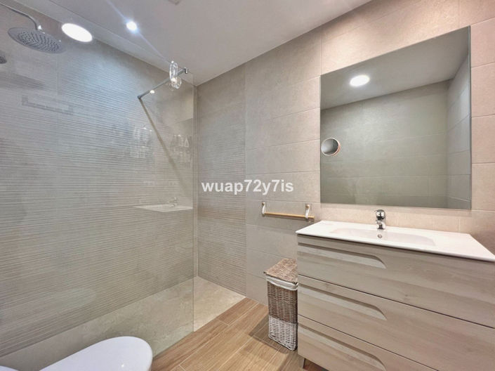 Image No.21-2 Bed Apartment for sale