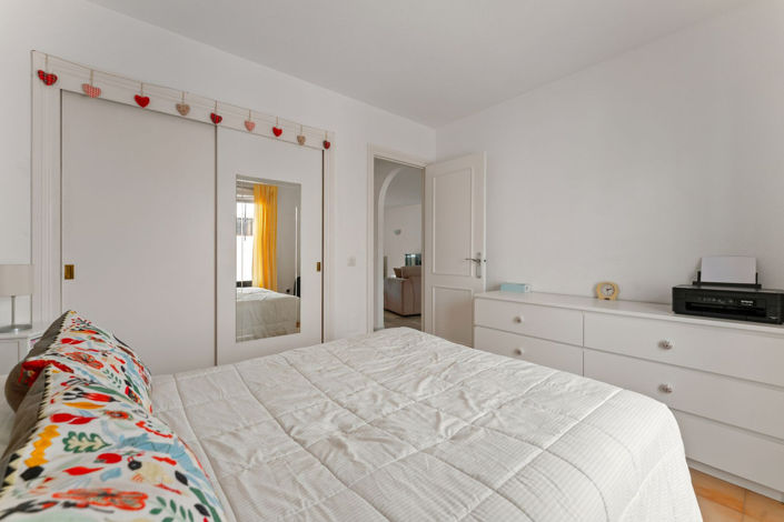 Image No.8-2 Bed Apartment for sale