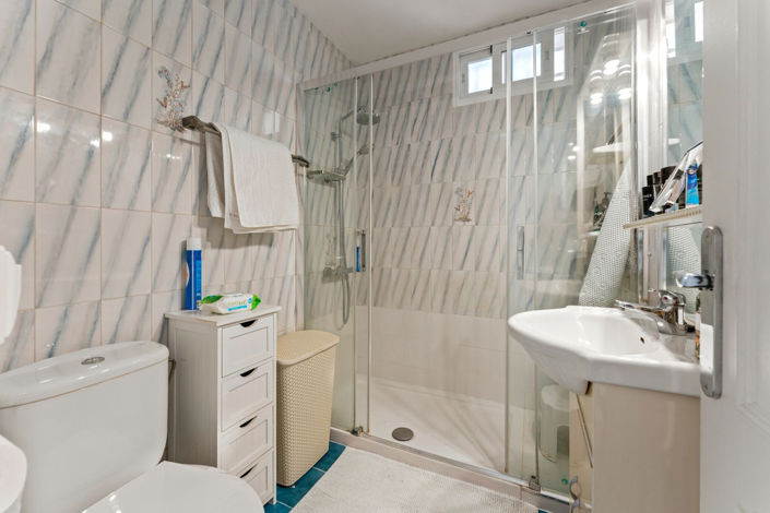 Image No.9-2 Bed Apartment for sale