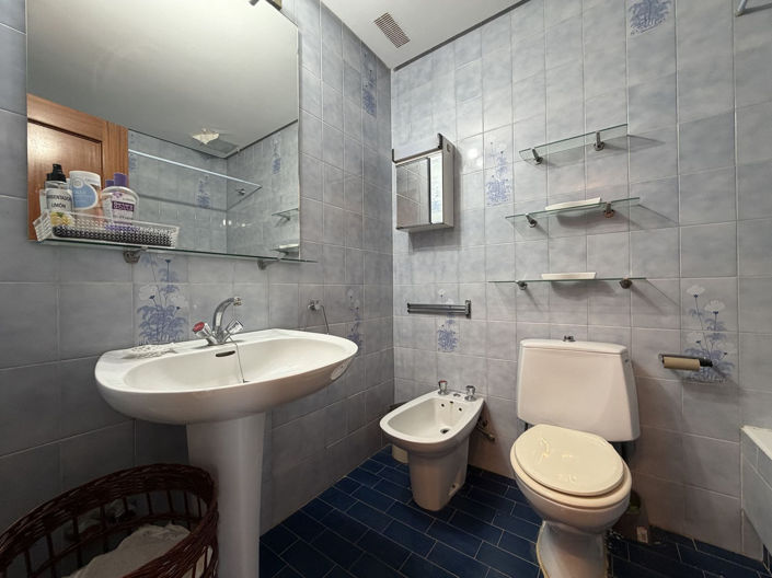 Image No.24-2 Bed Apartment for sale