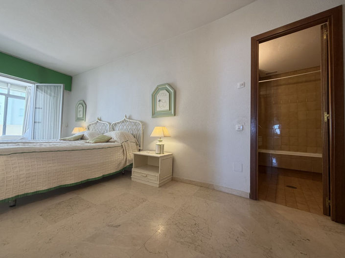 Image No.26-2 Bed Apartment for sale
