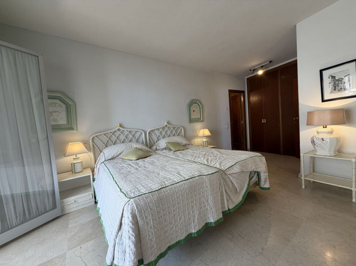 Image No.28-2 Bed Apartment for sale