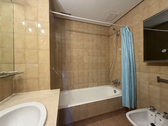 Image No.37-2 Bed Apartment for sale