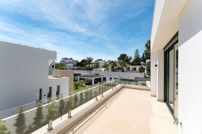 Image No.21-5 Bed Villa for sale