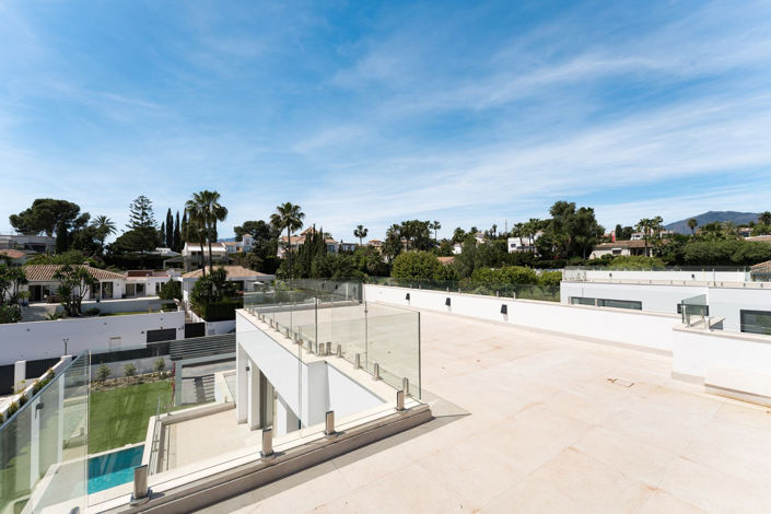Image No.26-5 Bed Villa for sale