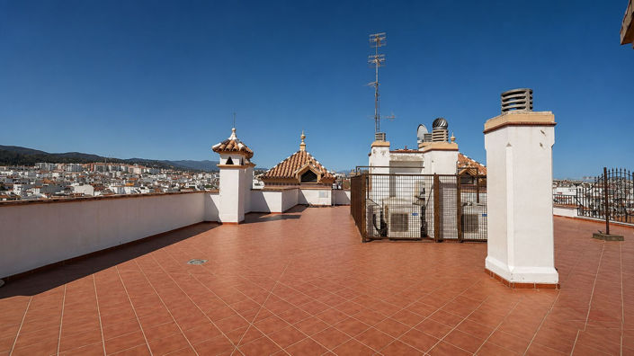 Image No.21-2 Bed Apartment for sale