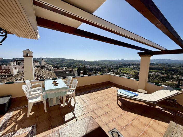 Image No.25-2 Bed Townhouse for sale