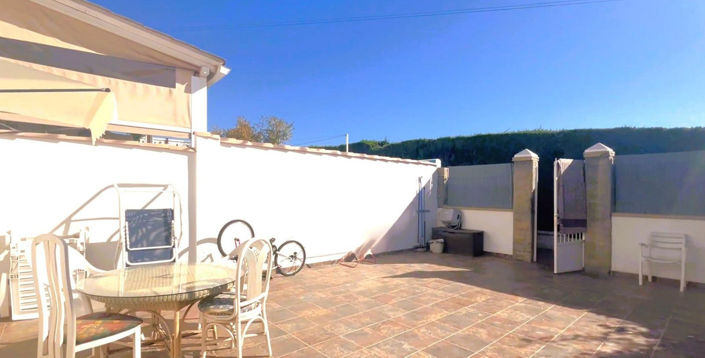 Image No.21-3 Bed Townhouse for sale
