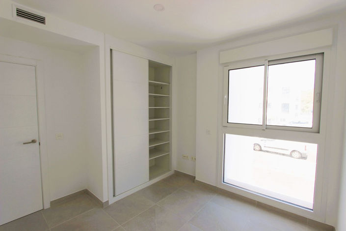 Image No.10-3 Bed Apartment for sale