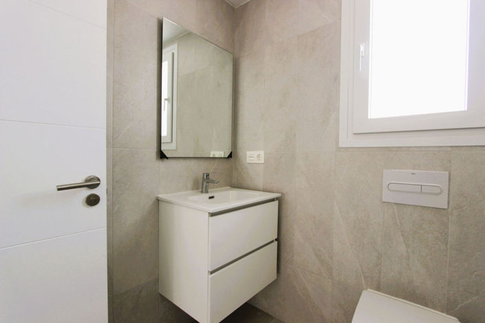 Image No.11-3 Bed Apartment for sale