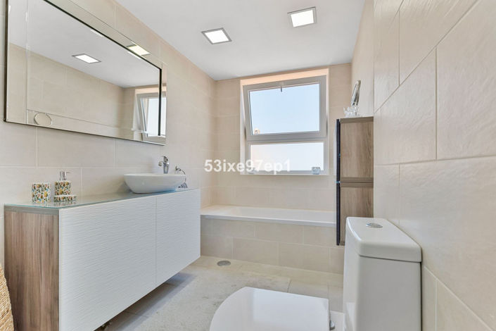 Image No.12-2 Bed Townhouse for sale