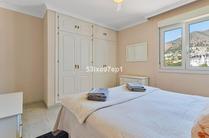 Image No.16-2 Bed Townhouse for sale