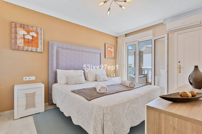 Image No.18-2 Bed Townhouse for sale