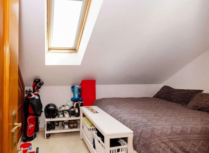Image No.17-3 Bed Apartment for sale