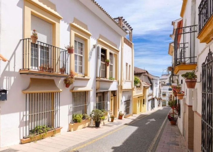 Image No.8-3 Bed Apartment for sale
