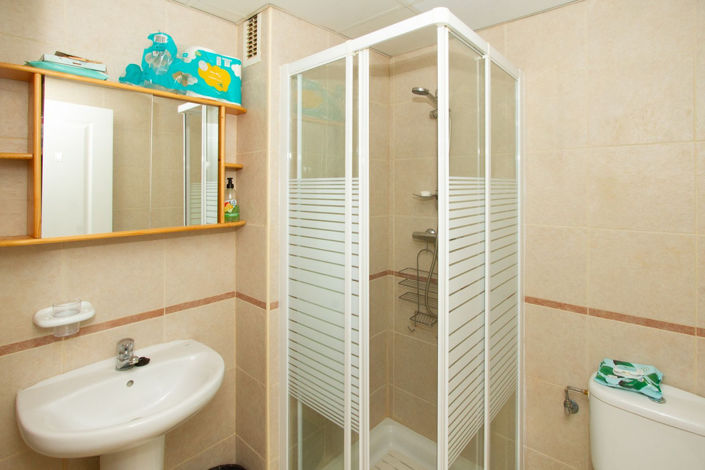 Image No.8-2 Bed Apartment for sale