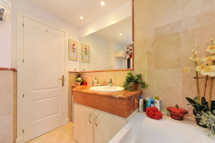 Image No.16-2 Bed Apartment for sale