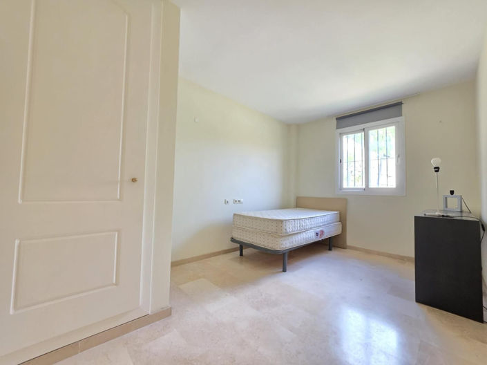 Image No.15-3 Bed Apartment for sale