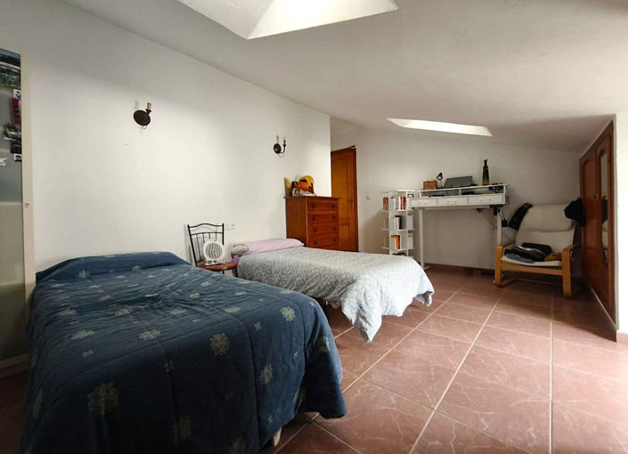 Image No.9-3 Bed Apartment for sale