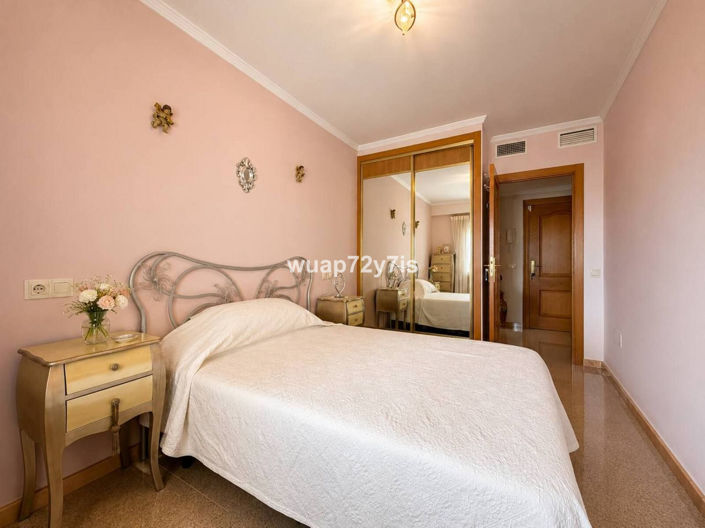 Image No.20-2 Bed Apartment for sale