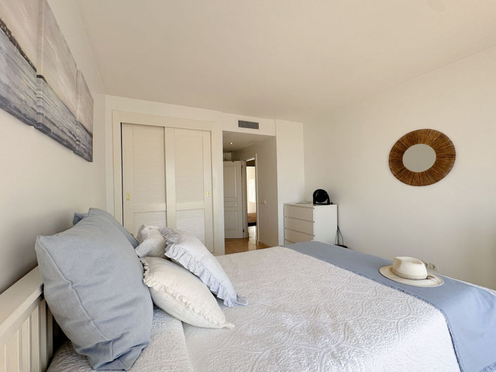 Image No.15-4 Bed Apartment for sale