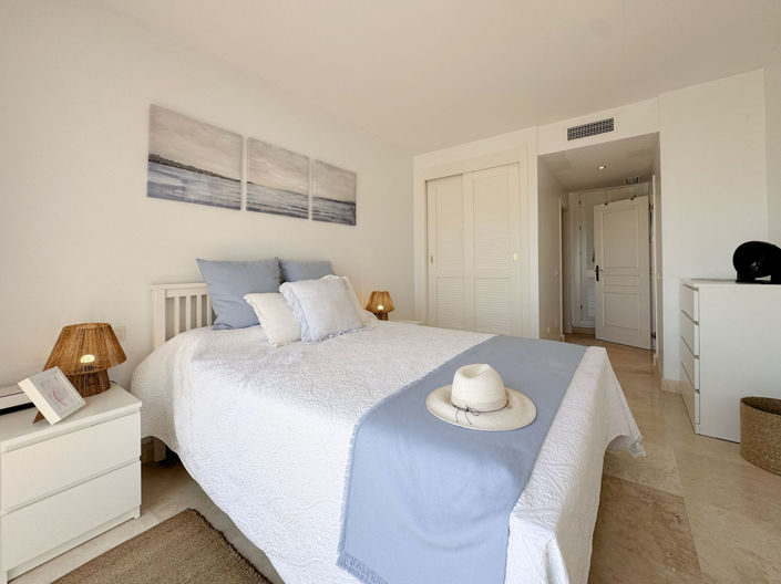 Image No.18-4 Bed Apartment for sale