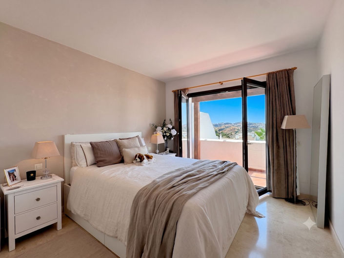 Image No.26-4 Bed Apartment for sale