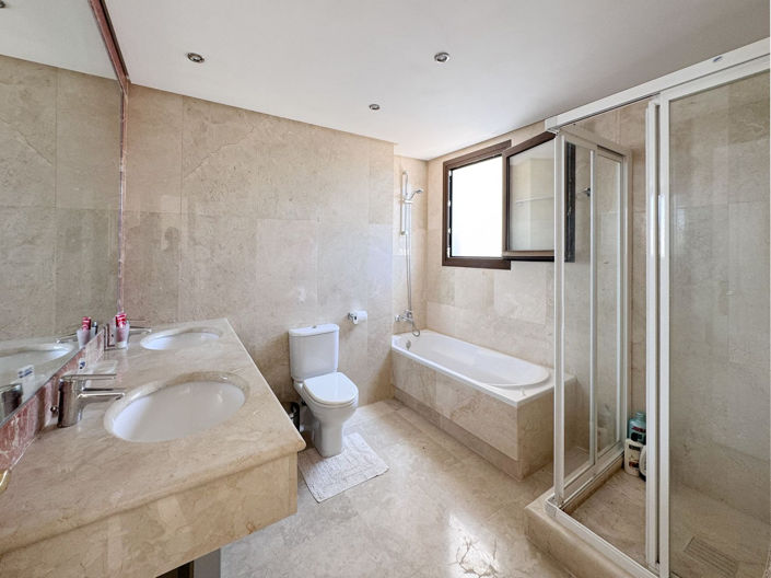 Image No.31-4 Bed Apartment for sale