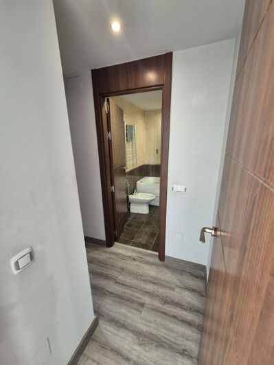 Image No.24-2 Bed Apartment for sale