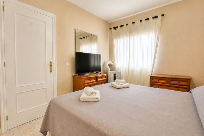 Image No.25-2 Bed Apartment for sale