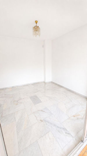 Image No.10-3 Bed Apartment for sale