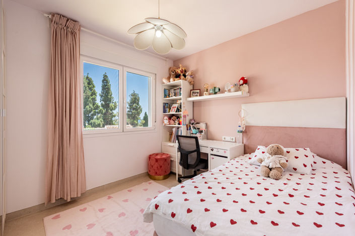Image No.14-2 Bed Apartment for sale