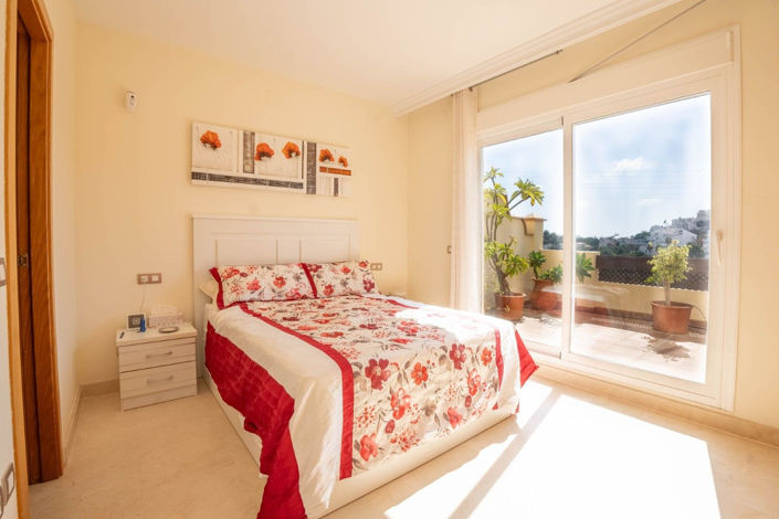Image No.25-3 Bed Apartment for sale