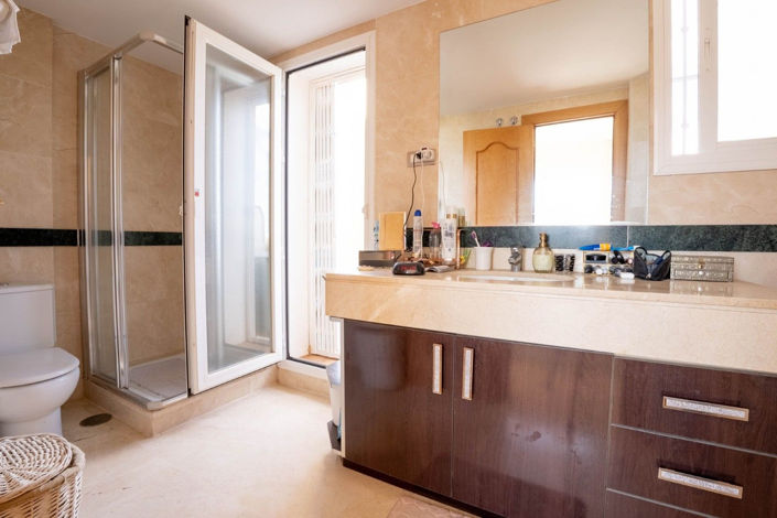 Image No.26-3 Bed Apartment for sale