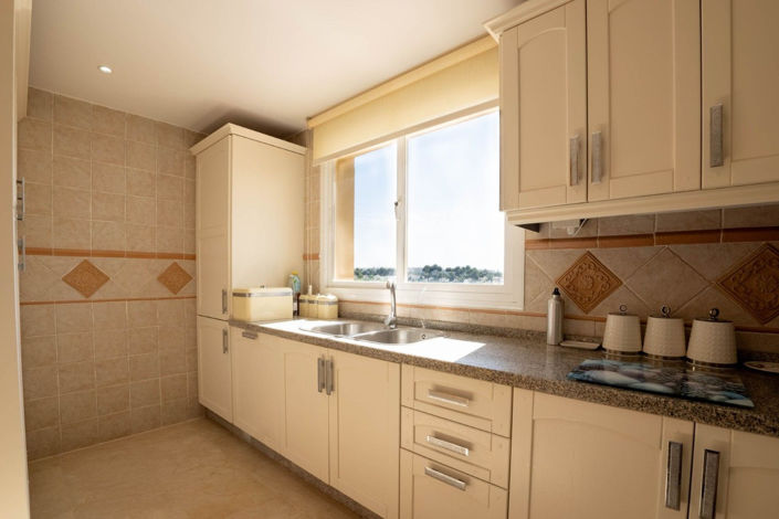 Image No.59-3 Bed Apartment for sale