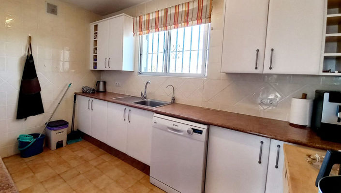 Image No.40-2 Bed Apartment for sale