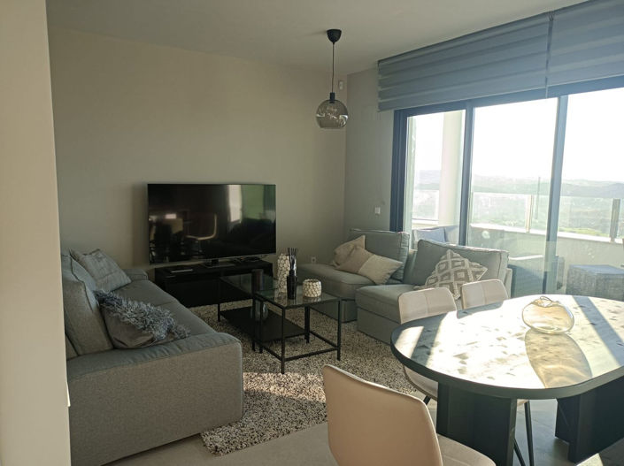 Image No.8-3 Bed Apartment for sale