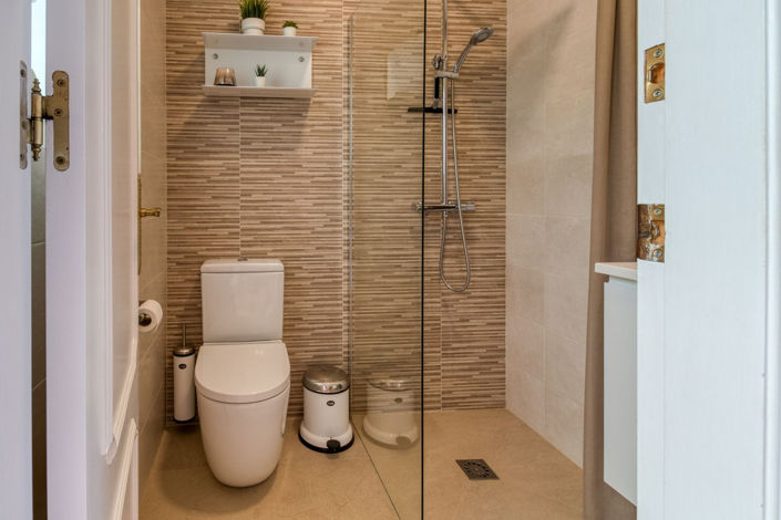 Image No.11-3 Bed Semi-Detached for sale