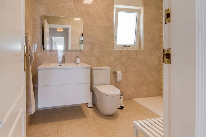 Image No.22-3 Bed Semi-Detached for sale