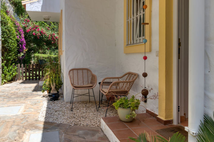 Image No.32-3 Bed Semi-Detached for sale