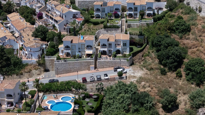 Image No.37-3 Bed Semi-Detached for sale