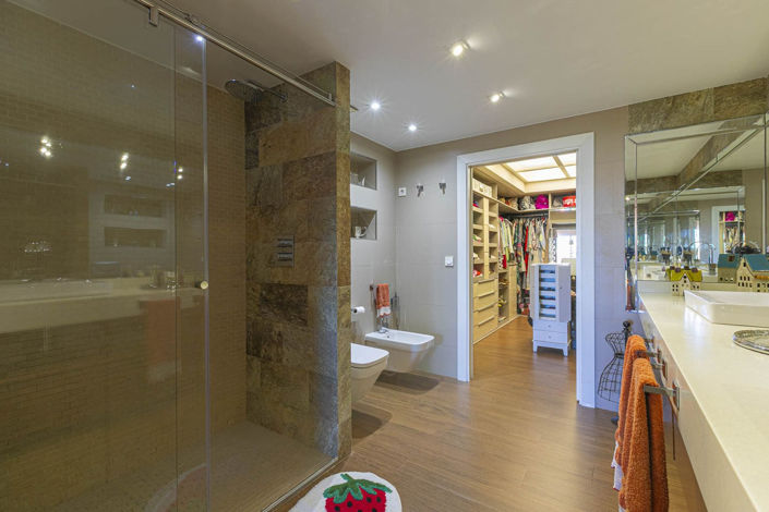 Image No.16-3 Bed Townhouse for sale