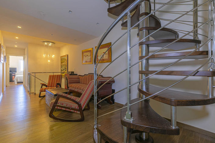 Image No.19-3 Bed Townhouse for sale
